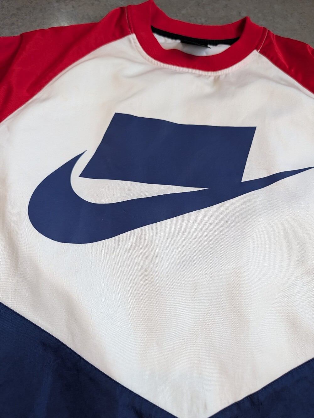 Nike Nylon Satin NSW Blocked Logo Futura Blue Void Red Pullover Men's Medium - Picture 6 of 9